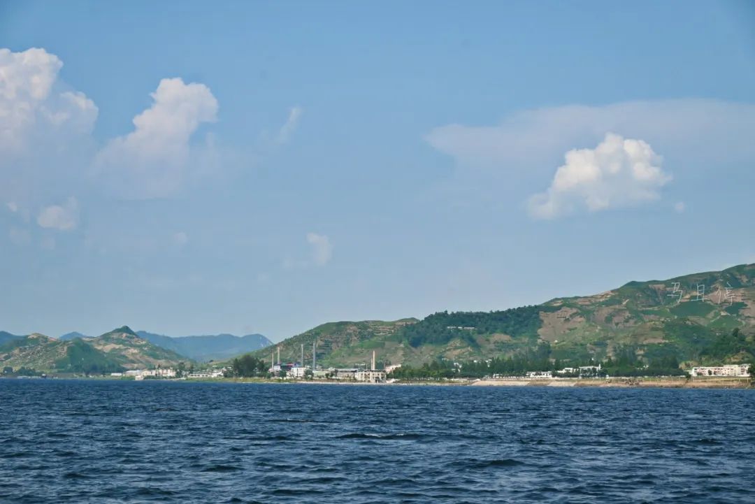 DƬ
